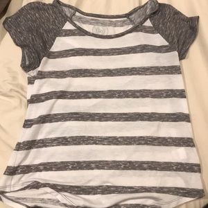 Short sleeve striped shirt